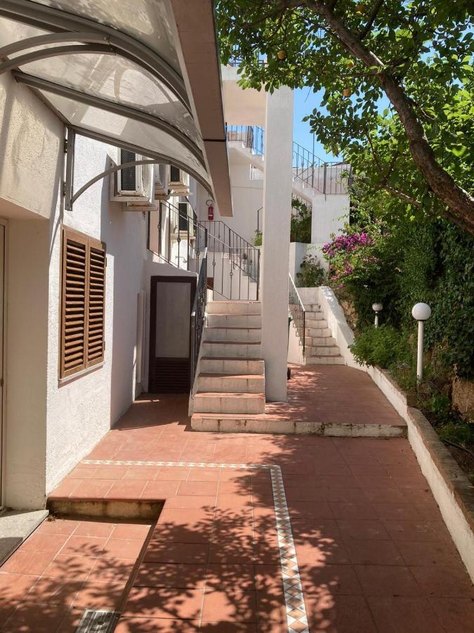Le Gemme Di Mirto Aparthotel Palau Exterior photo